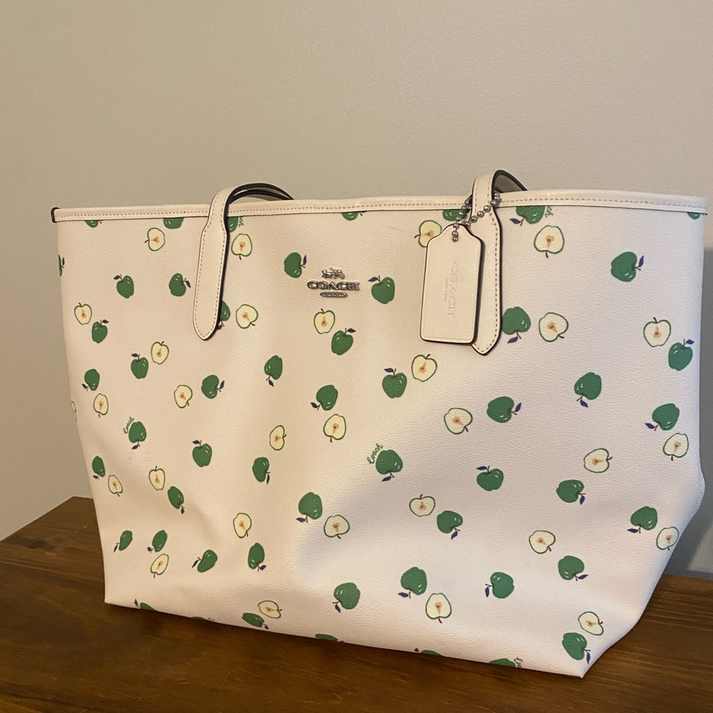 Coach apple print city tote